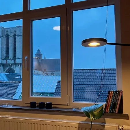 New, Trendy, Well Serviced App 1 Bedroom, Hart Of Ghent, Stunning View Apartment *