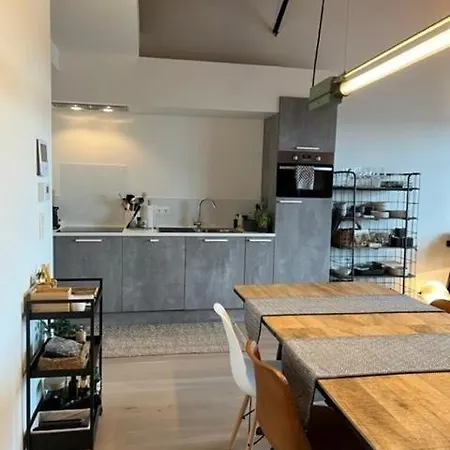 Apartment New, Trendy, Well Serviced App 1 Bedroom, Hart Of Ghent, Stunning View *